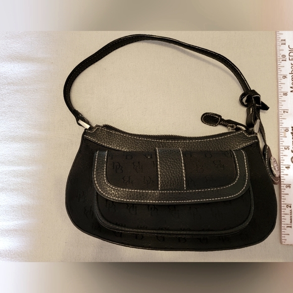 BLACK Vintage Dooney&Bourke Purse - Picture 1 of 7